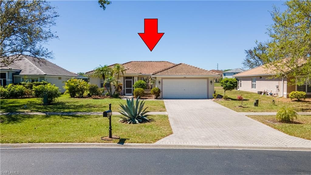2895 Orange Grove TRL, NAPLES FL 34120-2