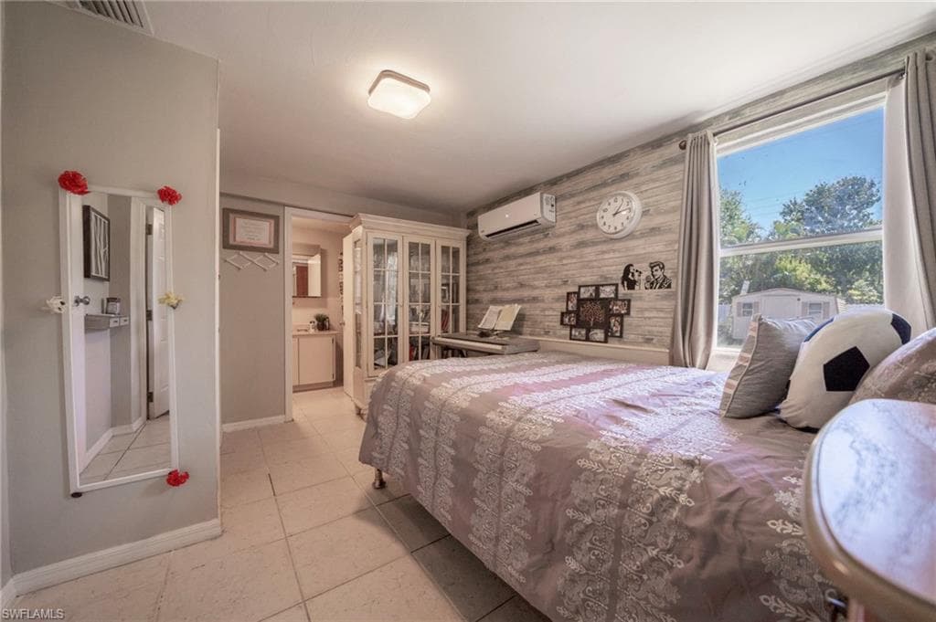 1862 Moreno AVE, FORT MYERS FL 33901-17