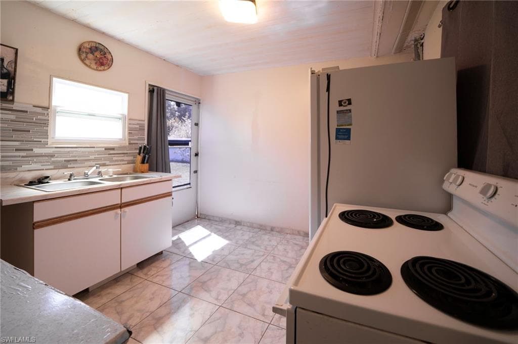 1862 Moreno AVE, FORT MYERS FL 33901-20