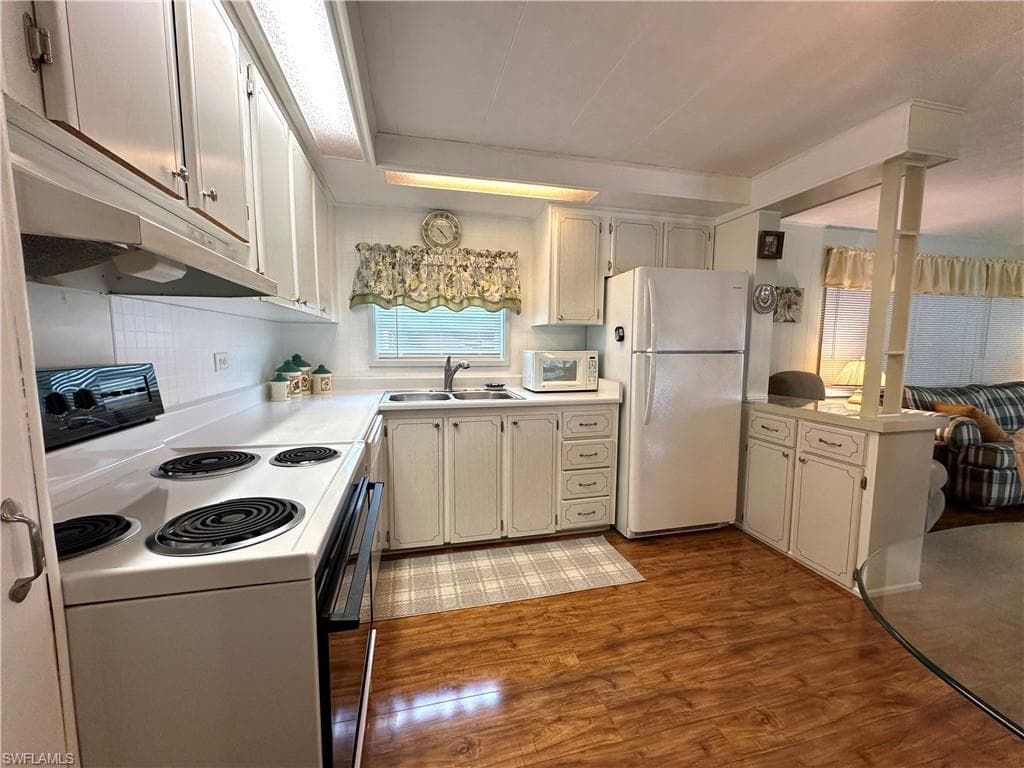 20660 Port DR, ESTERO FL 33928-9