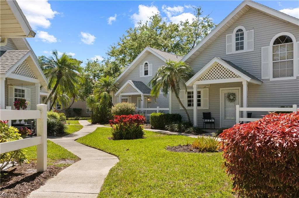 4259 Ute CT, ESTERO FL 33928-2