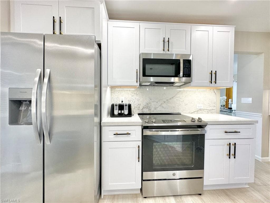 3639 Kent DR, NAPLES FL 34112-16