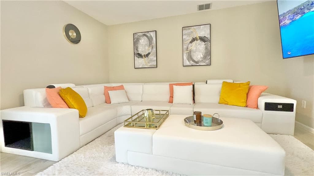 3639 Kent DR, NAPLES FL 34112-19