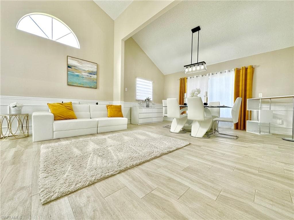 3639 Kent DR, NAPLES FL 34112-7