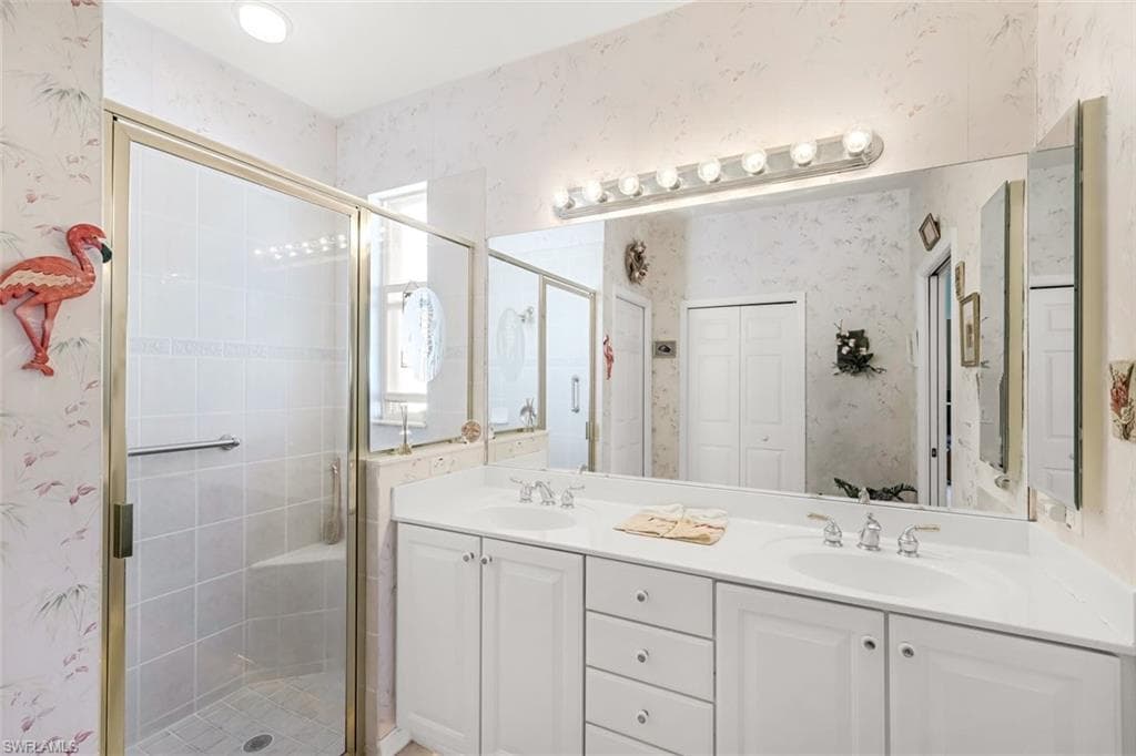 8339 Langshire WAY, FORT MYERS FL 33912-16