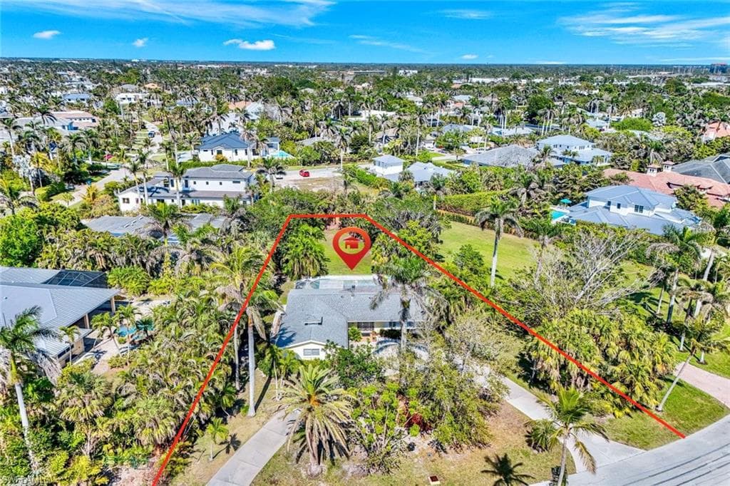 289 Spring Line DR, NAPLES FL 34102-2