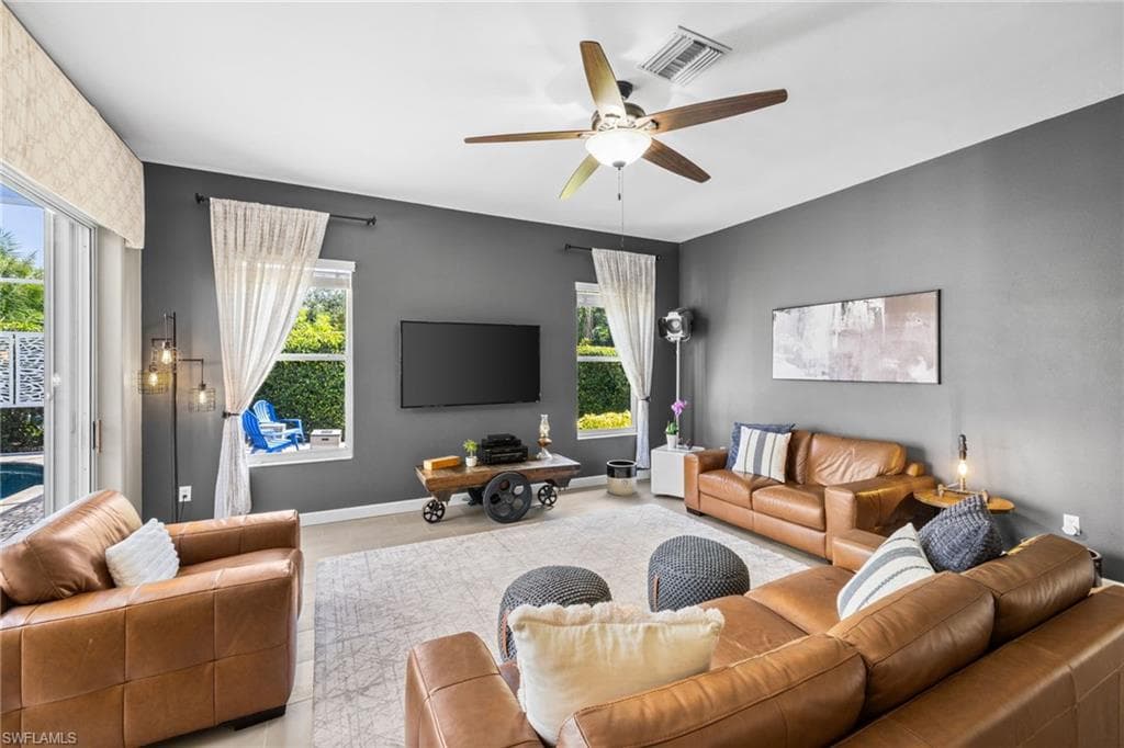 12471 Woodtimber LN, FORT MYERS FL 33913-12