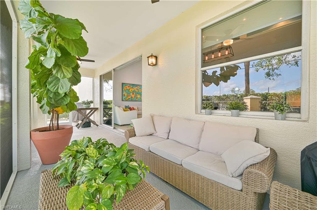 69 Burnt Pine DR, NAPLES FL 34119-41