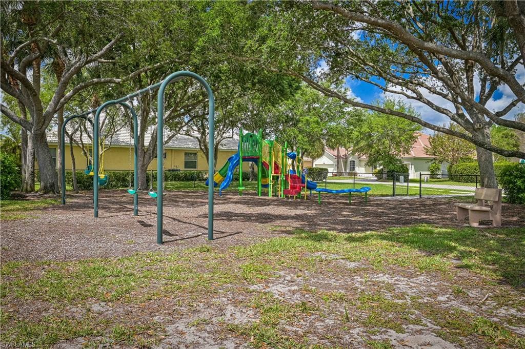 69 Burnt Pine DR, NAPLES FL 34119-49