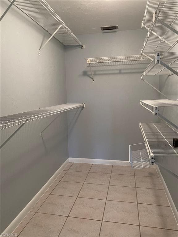 4955 Pepper CIR # 204, NAPLES FL 34113-11