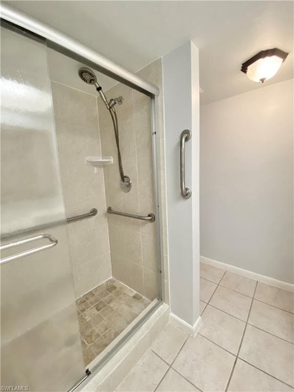 4955 Pepper CIR # 204, NAPLES FL 34113-10
