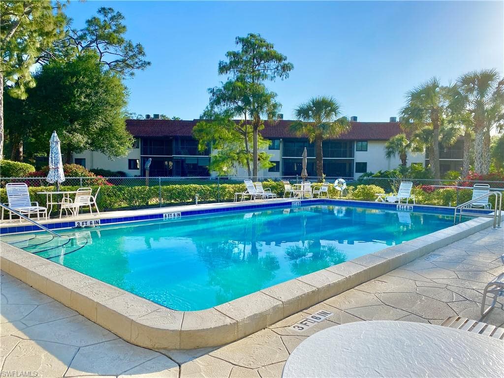 4955 Pepper CIR # 204, NAPLES FL 34113-18