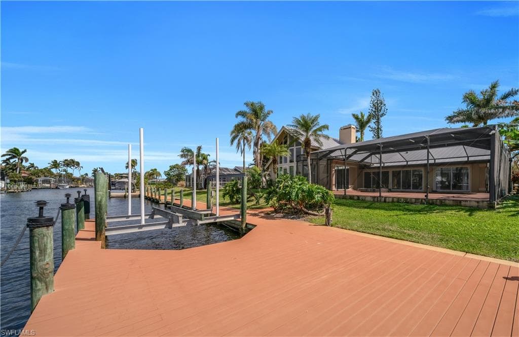 813 Cape View DR, FORT MYERS FL 33919-42