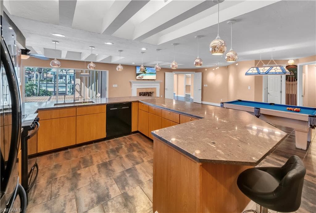 813 Cape View DR, FORT MYERS FL 33919-15