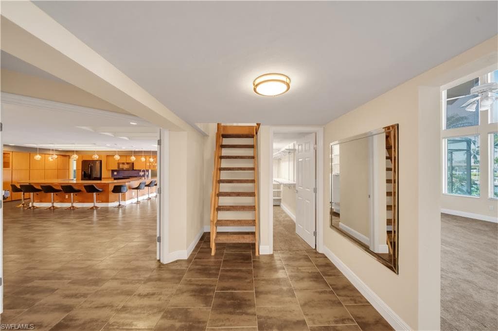 813 Cape View DR, FORT MYERS FL 33919-37