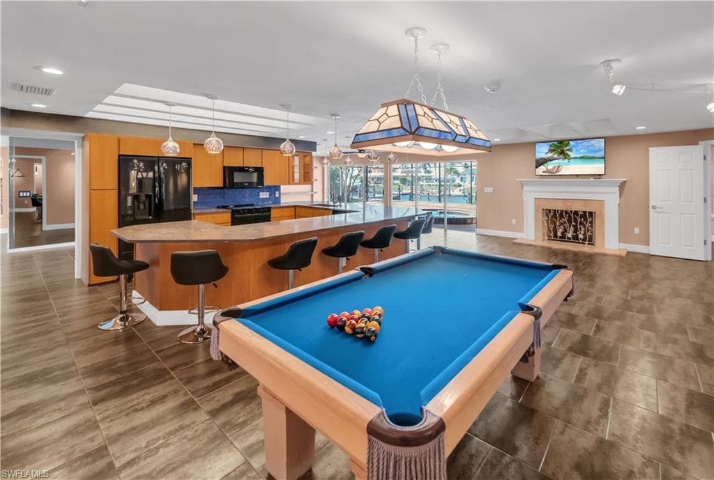 813 Cape View DR, FORT MYERS FL 33919-18