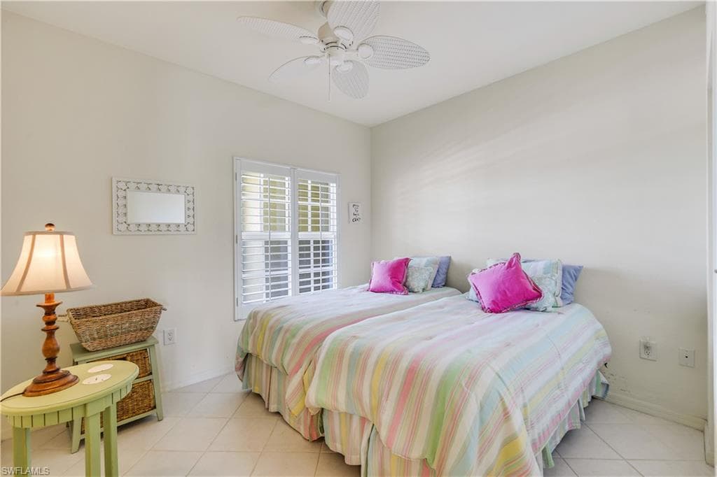 4430 Botanical Place CIR # 305, NAPLES FL 34112-16