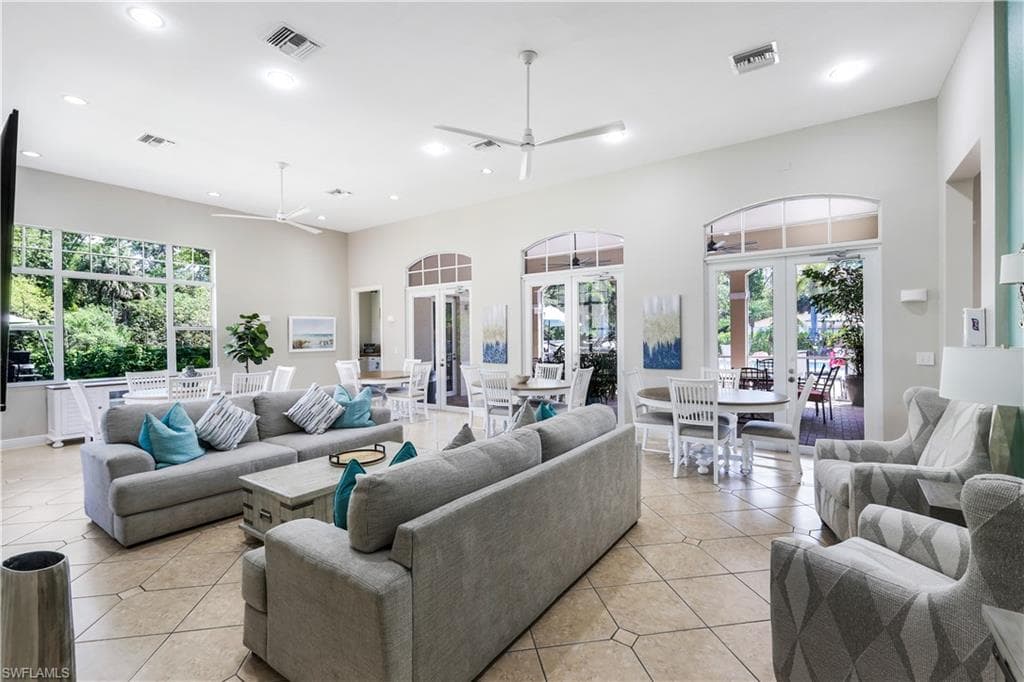 4430 Botanical Place CIR # 305, NAPLES FL 34112-21