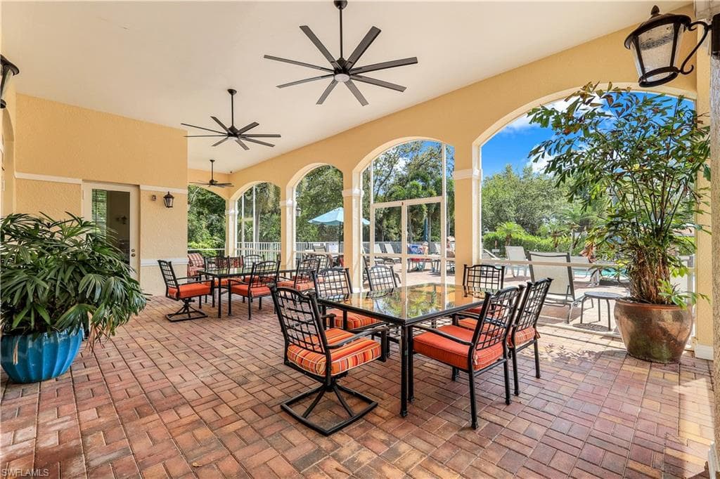 4430 Botanical Place CIR # 305, NAPLES FL 34112-18