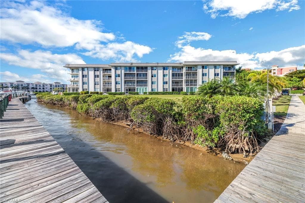 309 Goodlette-Frank RD S # A305, NAPLES FL 34102-9
