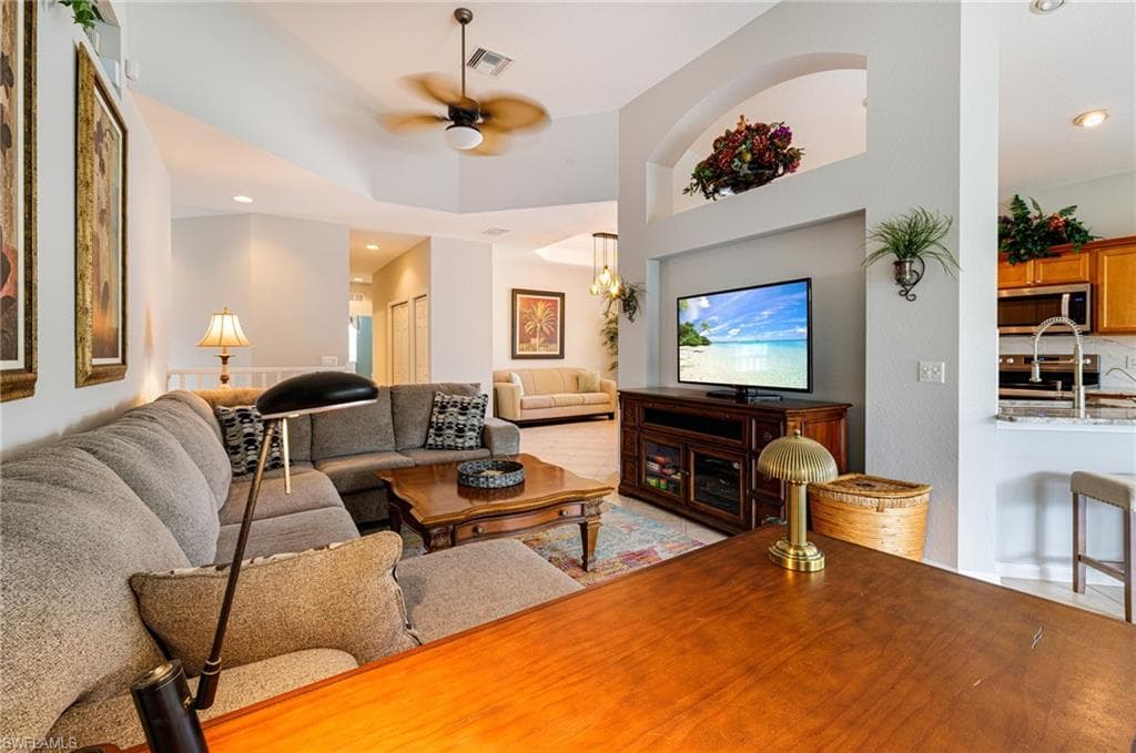 19081 RIDGEPOINT DR # 201, ESTERO FL 33928-5