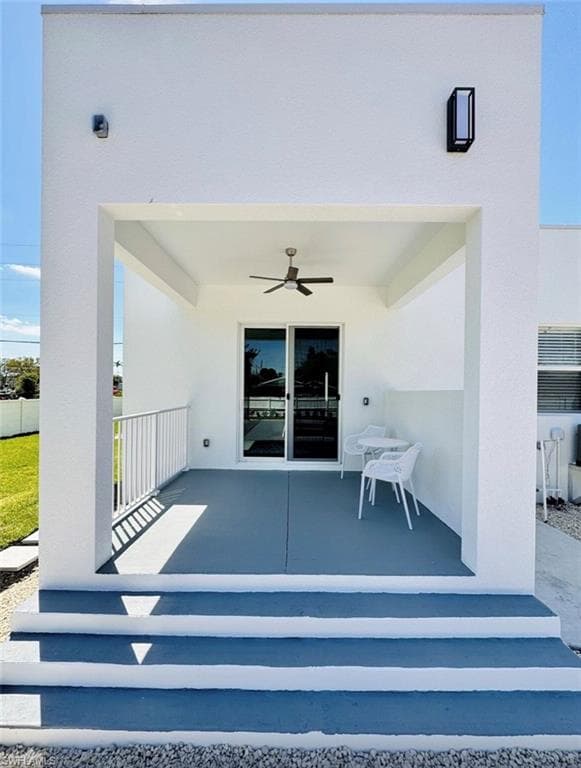 2479 Shadowlawn DR, NAPLES FL 34112-5