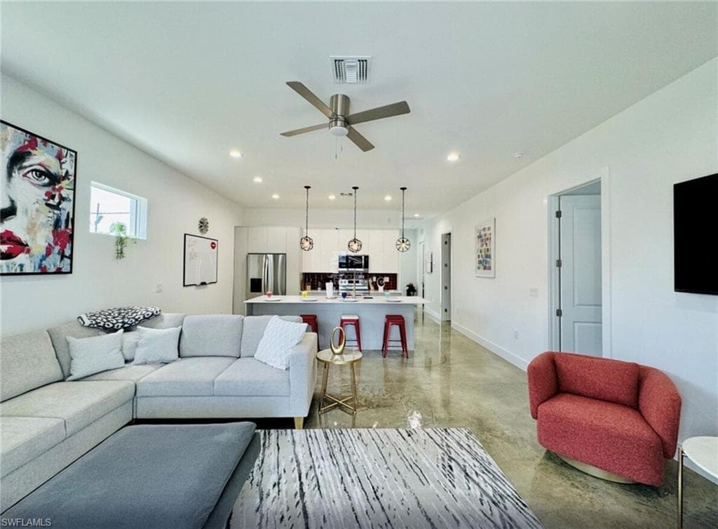 2479 Shadowlawn DR, NAPLES FL 34112-15