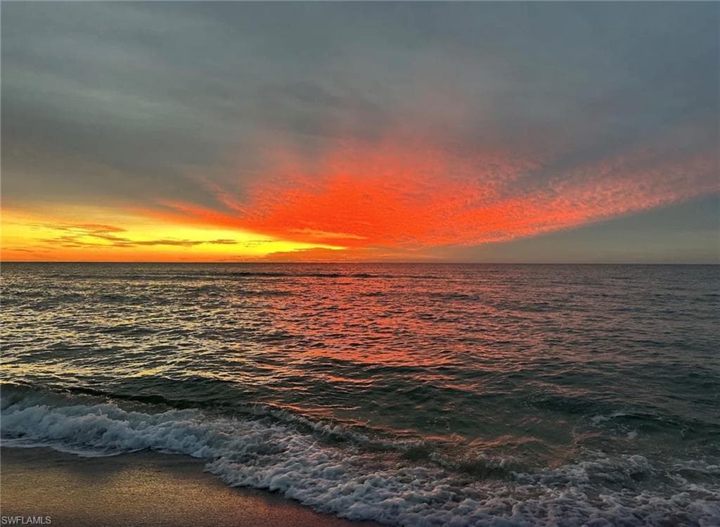 2479 Shadowlawn DR, NAPLES FL 34112-31