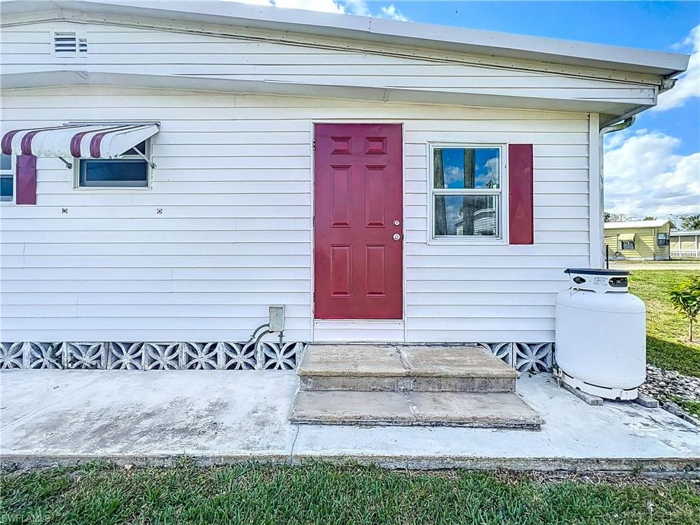 139 Gaslight AVE-36