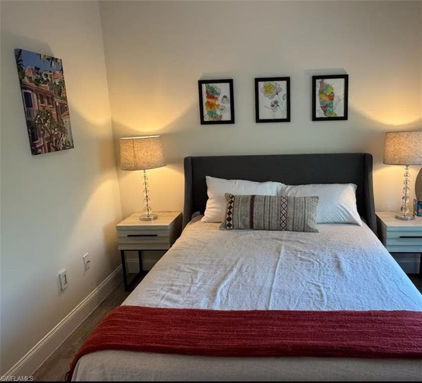 2548 Weeks AVE, NAPLES FL 34112-7