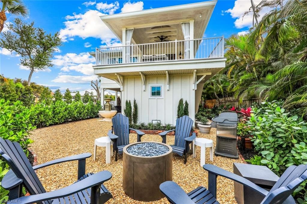 1437 Sandpiper ST, NAPLES FL 34102-26