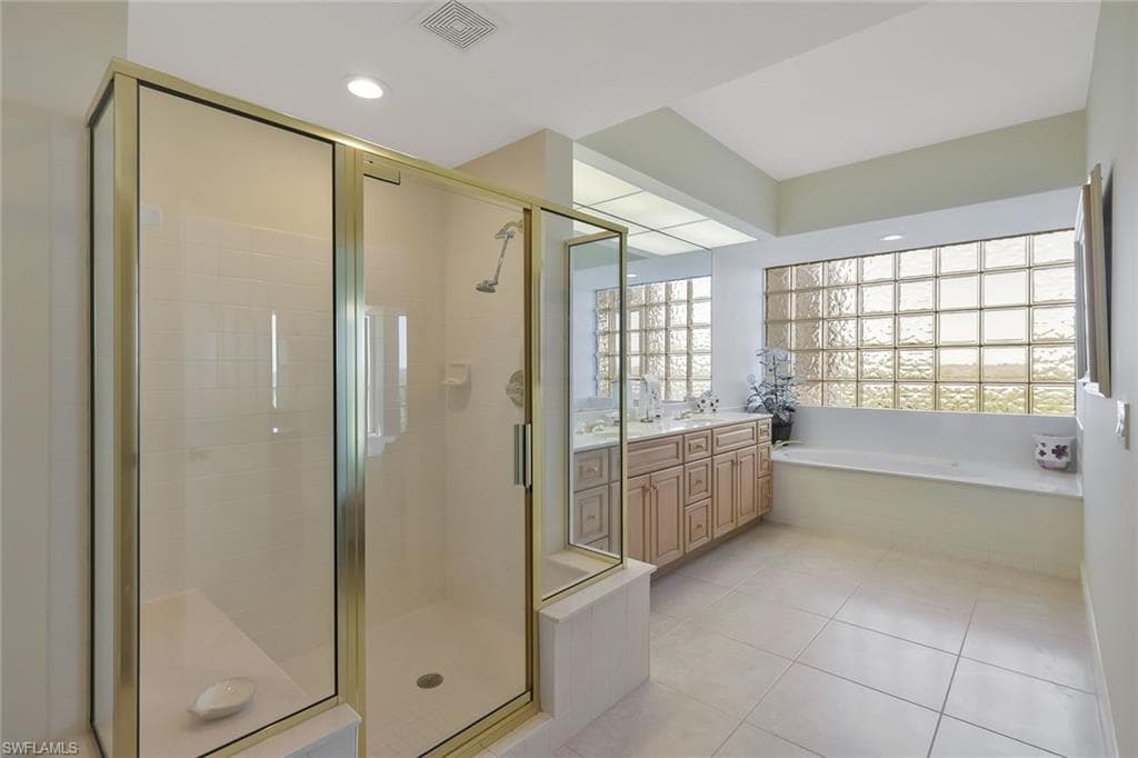 262 Barefoot Beach BLVD # 301, BONITA SPRINGS FL 34134-14