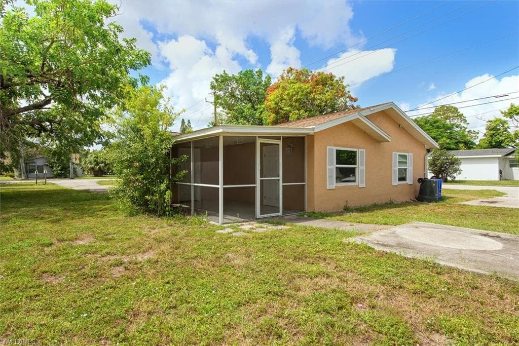 1905 Oakley AVE # B, FORT MYERS FL 33901-28