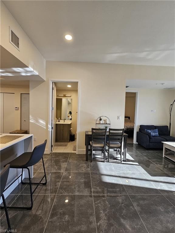 26589 Rosewood point DR # 301, BONITA SPRINGS FL 34135-10