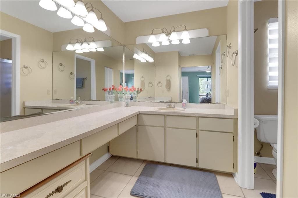 4764 Pembrooke LN, BONITA SPRINGS FL 34134-8