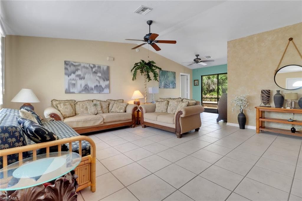 4764 Pembrooke LN, BONITA SPRINGS FL 34134-7
