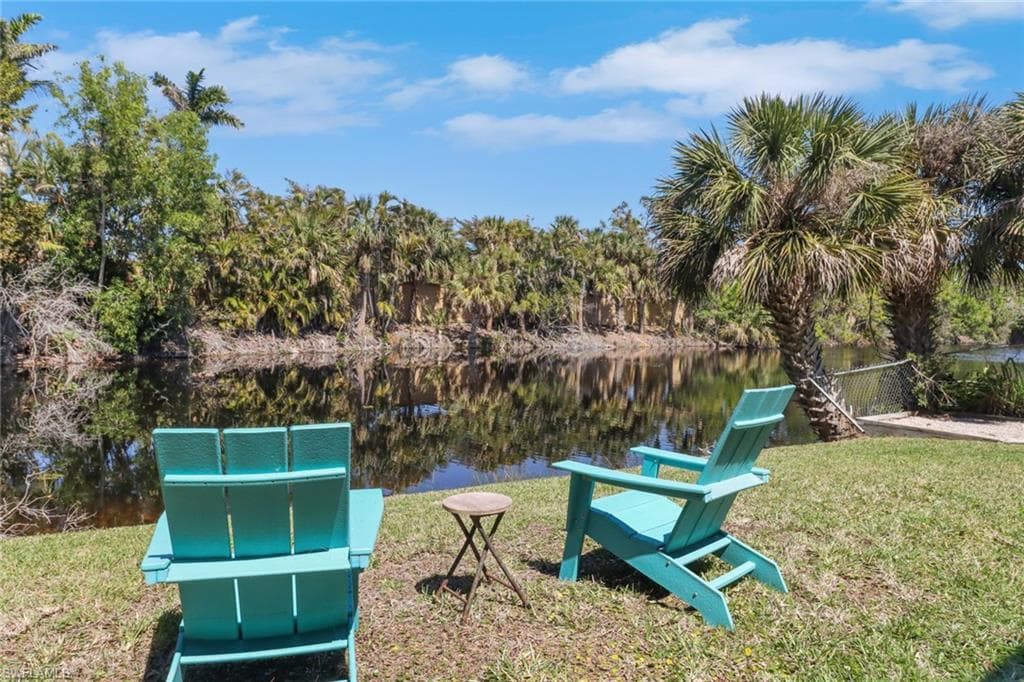 4764 Pembrooke LN, BONITA SPRINGS FL 34134-20