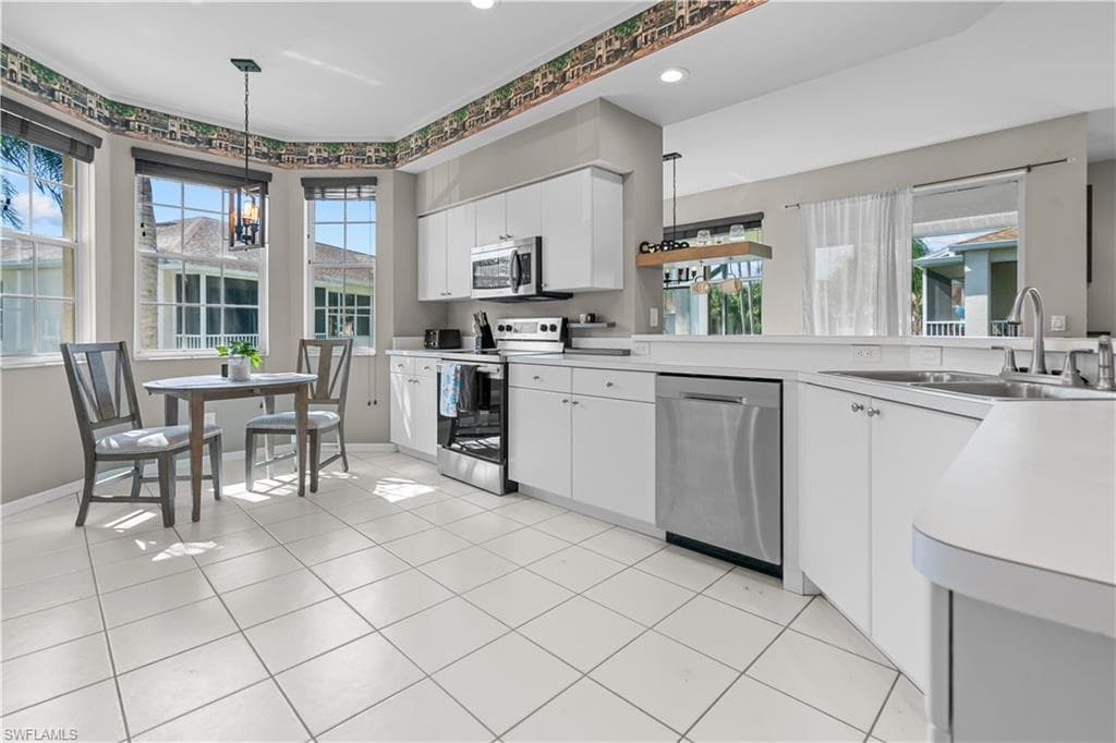 9601 Village View BLVD # 201, BONITA SPRINGS FL 34135-2