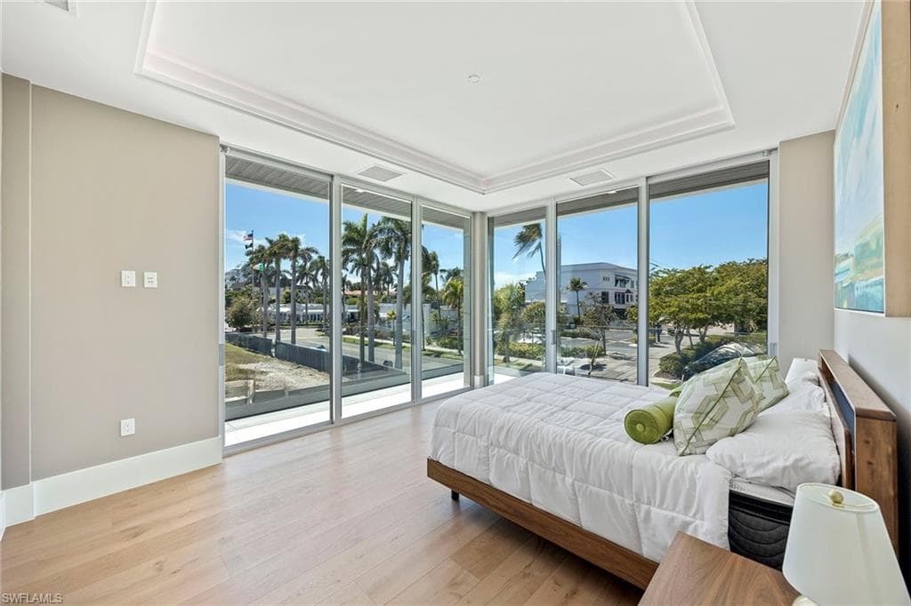 1165 8th ST S # 202, NAPLES FL 34102-13