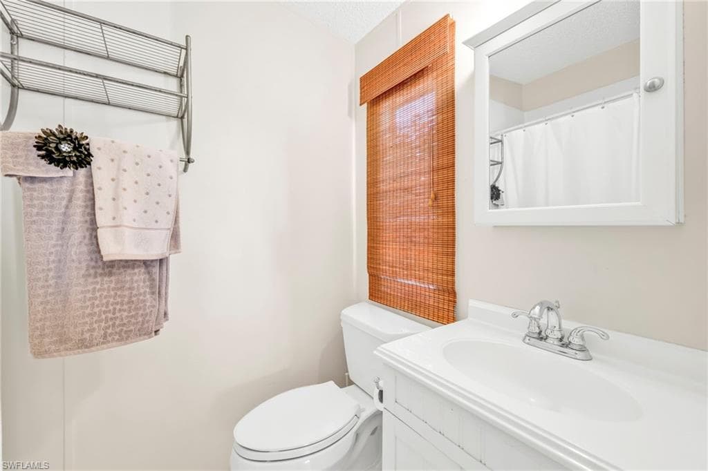 41 Oceans BLVD # 41, NAPLES FL 34104-15