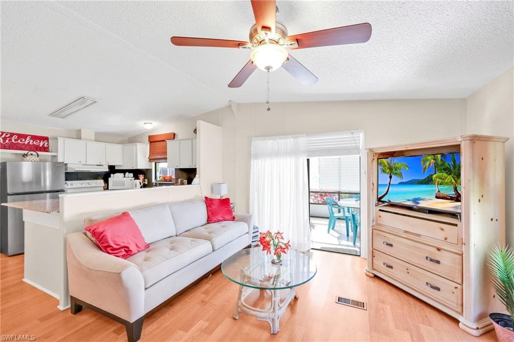 41 Oceans BLVD # 41, NAPLES FL 34104-9