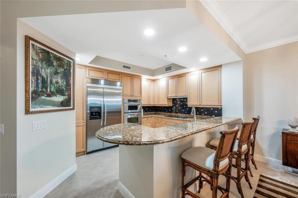 23850 Via Italia CIR # 204, ESTERO FL 34134-16