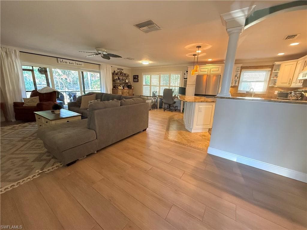 27950 Village DR, BONITA SPRINGS FL 34135-6