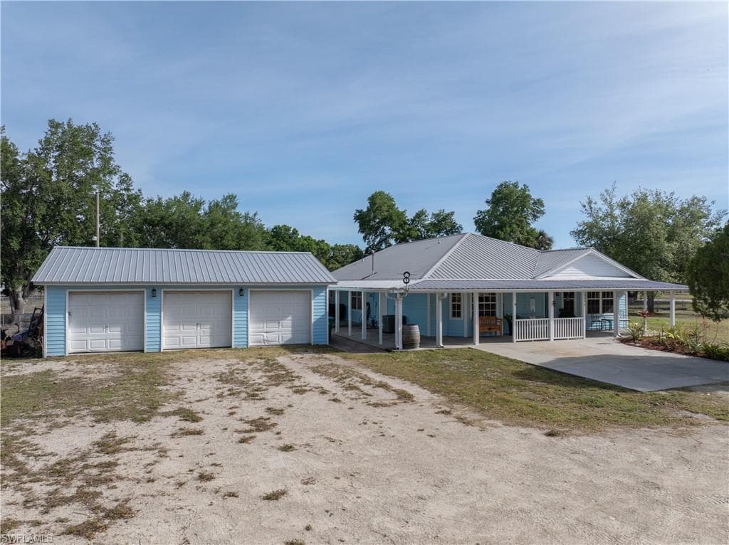 3666 Fort Simmons AVE, FORT DENAUD FL 33935-2