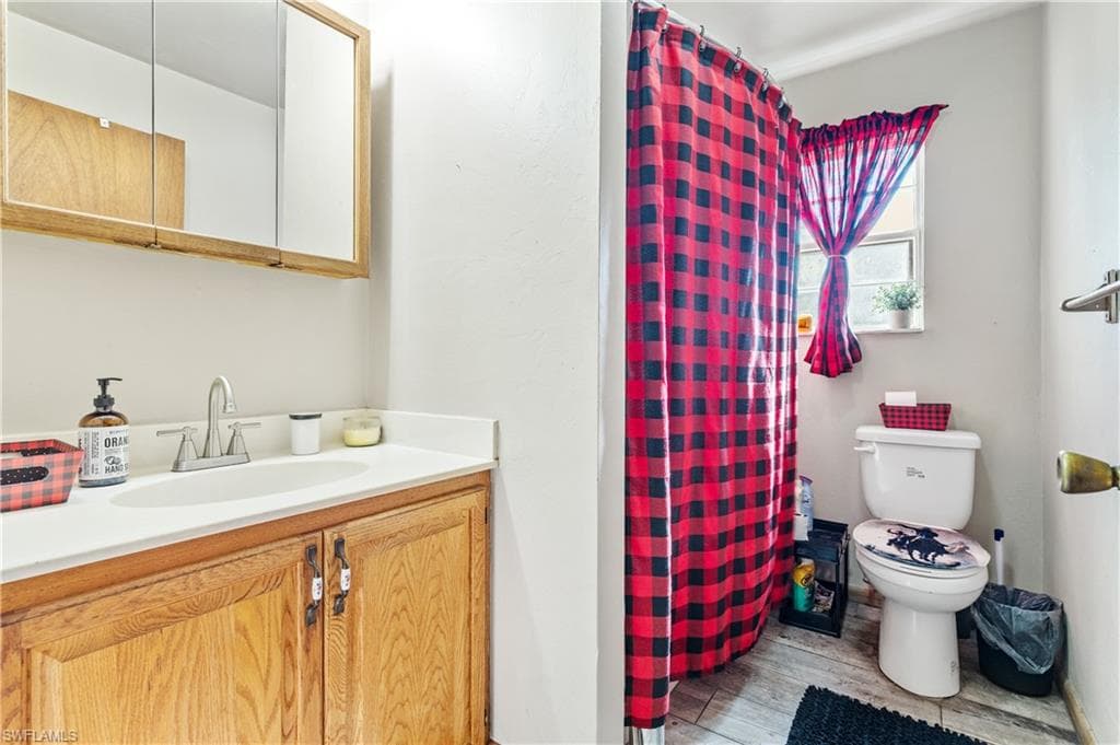 3666 Fort Simmons AVE, FORT DENAUD FL 33935-24