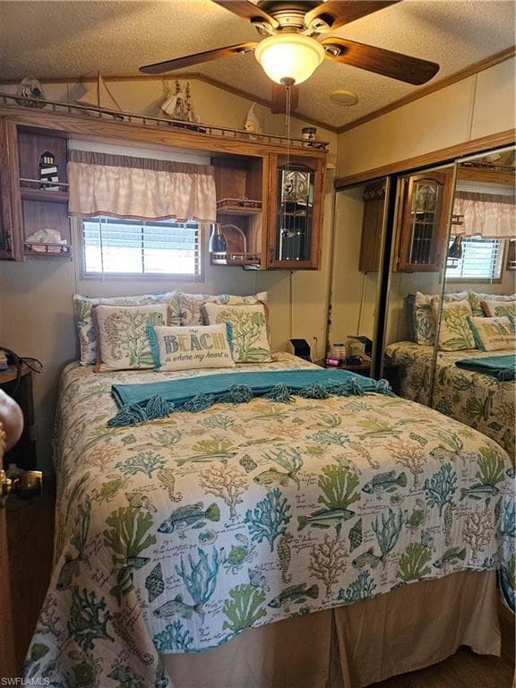 21 Shifting Sand AVE, BONITA SPRINGS FL 34135-4