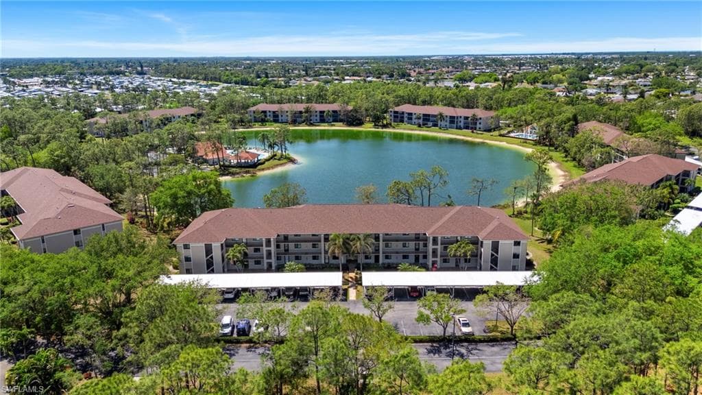 5776 Deauville CIR # C208, NAPLES FL 34112-2