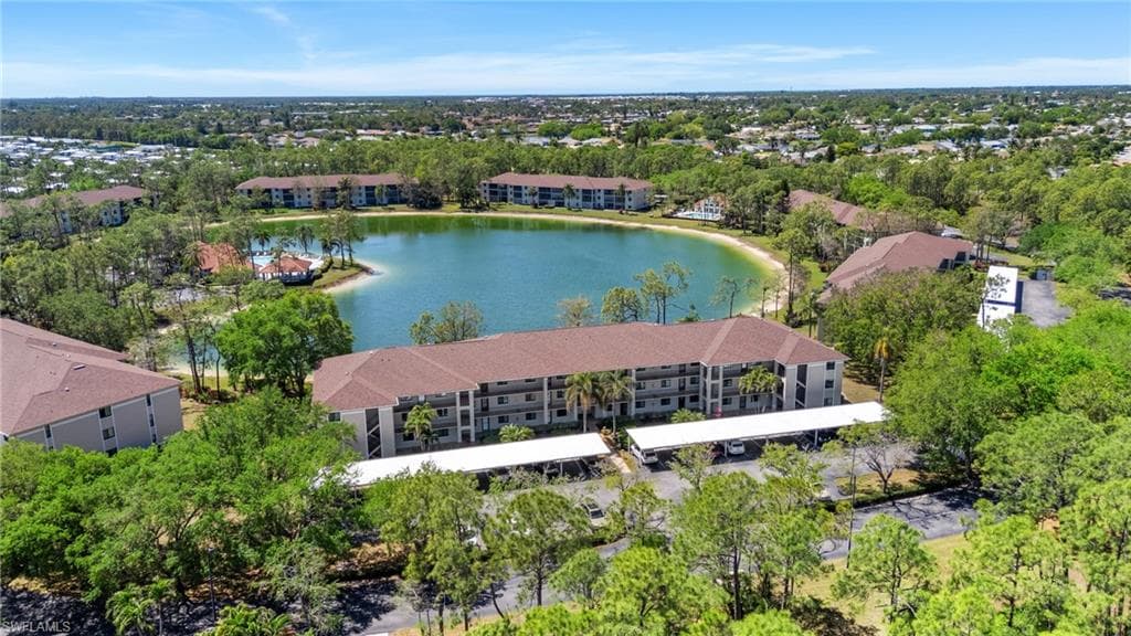 5776 Deauville CIR # C208, NAPLES FL 34112-32