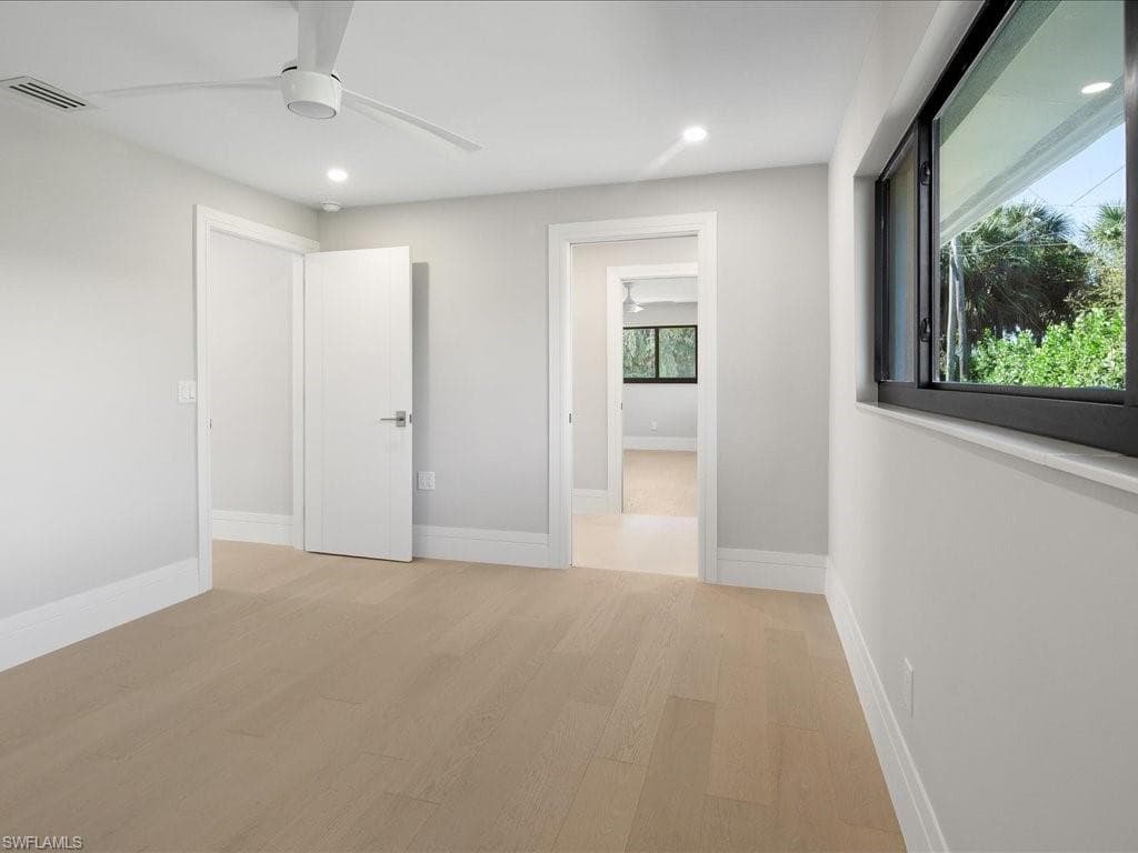 518 Cypress WAY E, NAPLES FL 34110-22