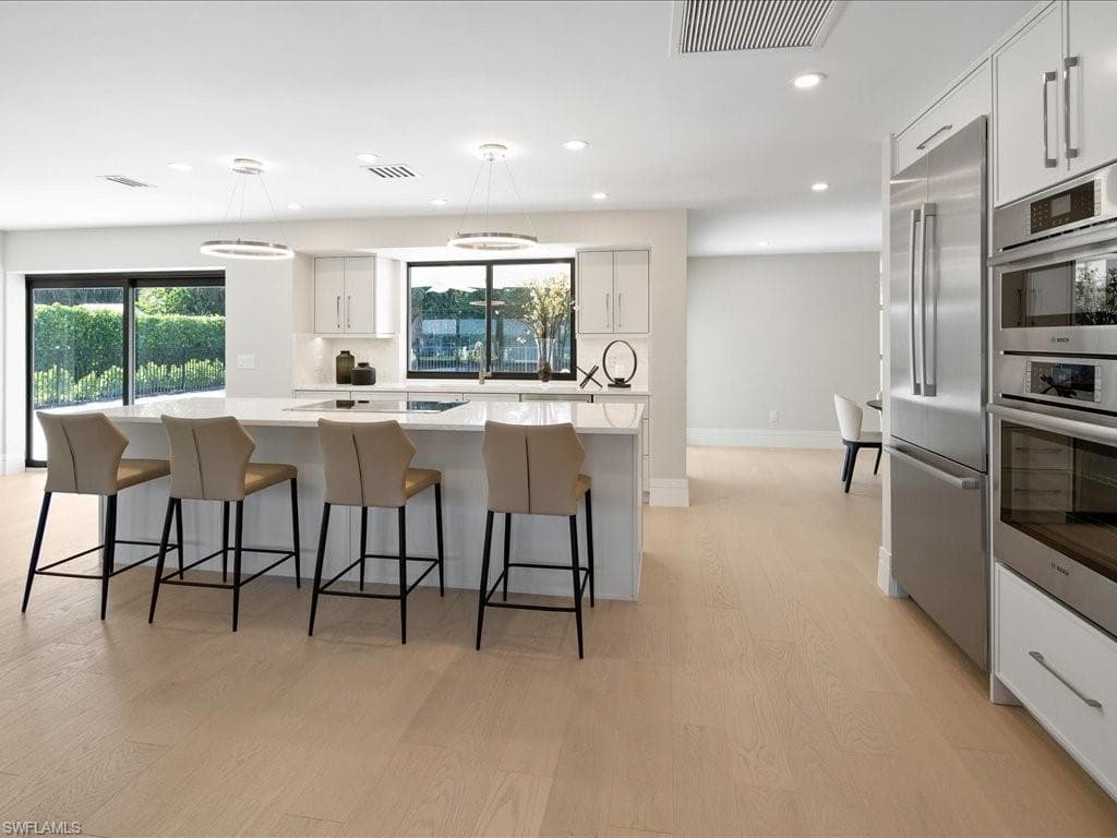 518 Cypress WAY E, NAPLES FL 34110-12